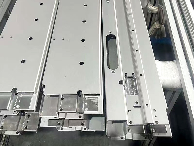 Aluminum fabrication Drilling profiles